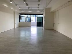 UB. One (D14), Factory #568574291